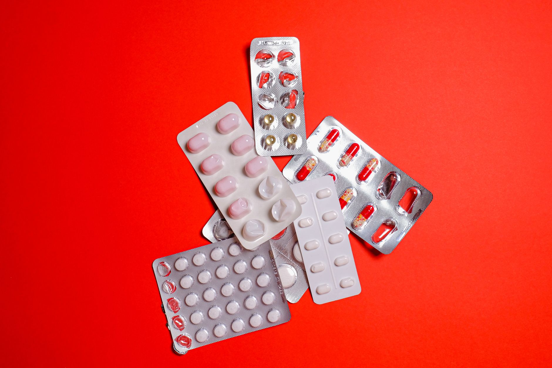 Temperature data logger used in cold chain logistics for pharmaceuticals shipments